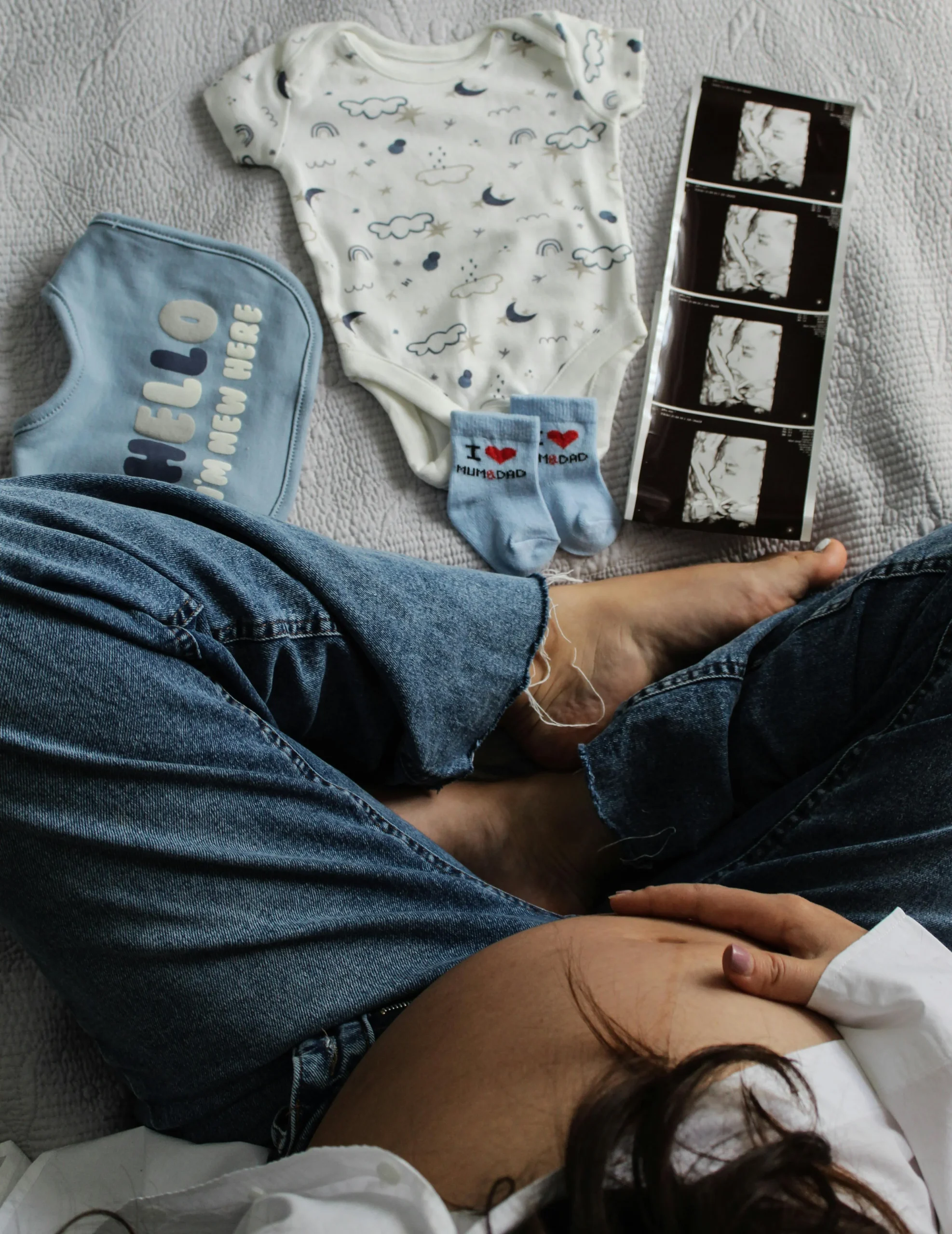 pexels book hut 440747141 32592276